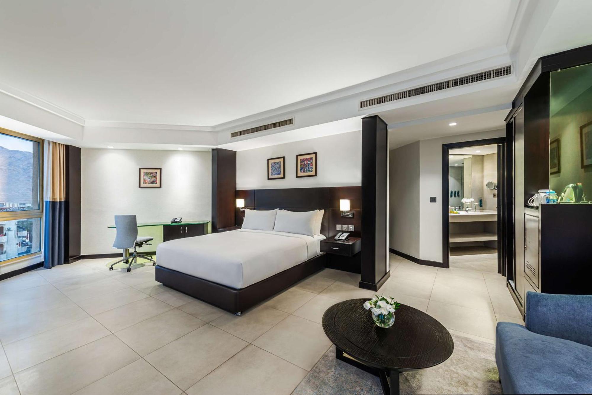 โรงแรมดับเบิ้ลทรี บายฮิลตัน อากาบา อคาบา ภายนอก รูปภาพ Suite