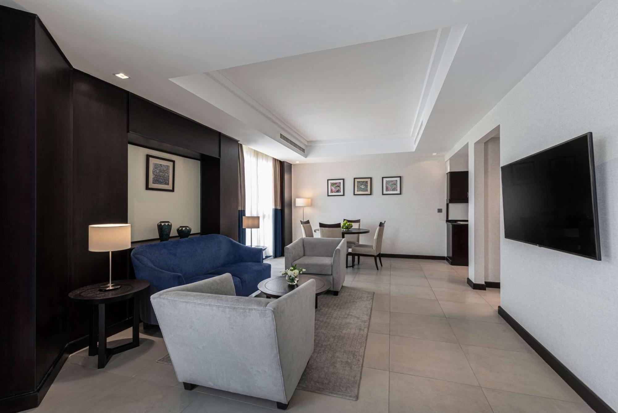 โรงแรมดับเบิ้ลทรี บายฮิลตัน อากาบา อคาบา ภายนอก รูปภาพ Suite at the hotel